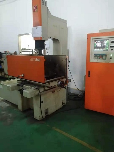 模具加工設(shè)備 模具加工設(shè)備